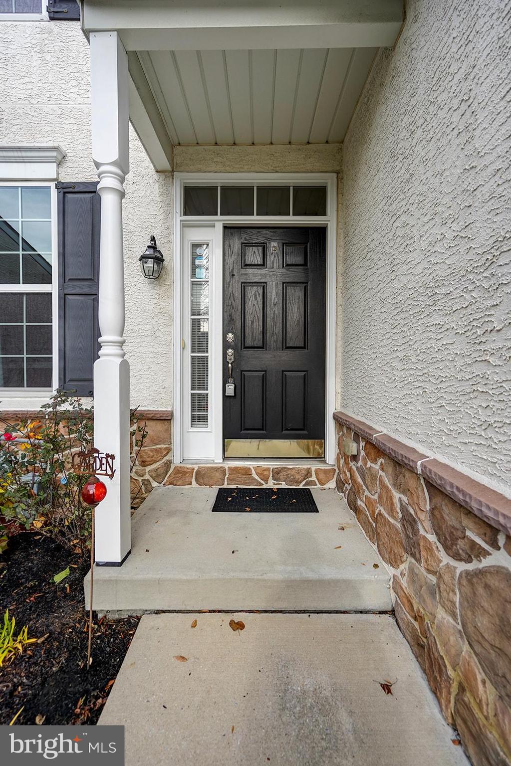 LAUREL BROOKE - Residential