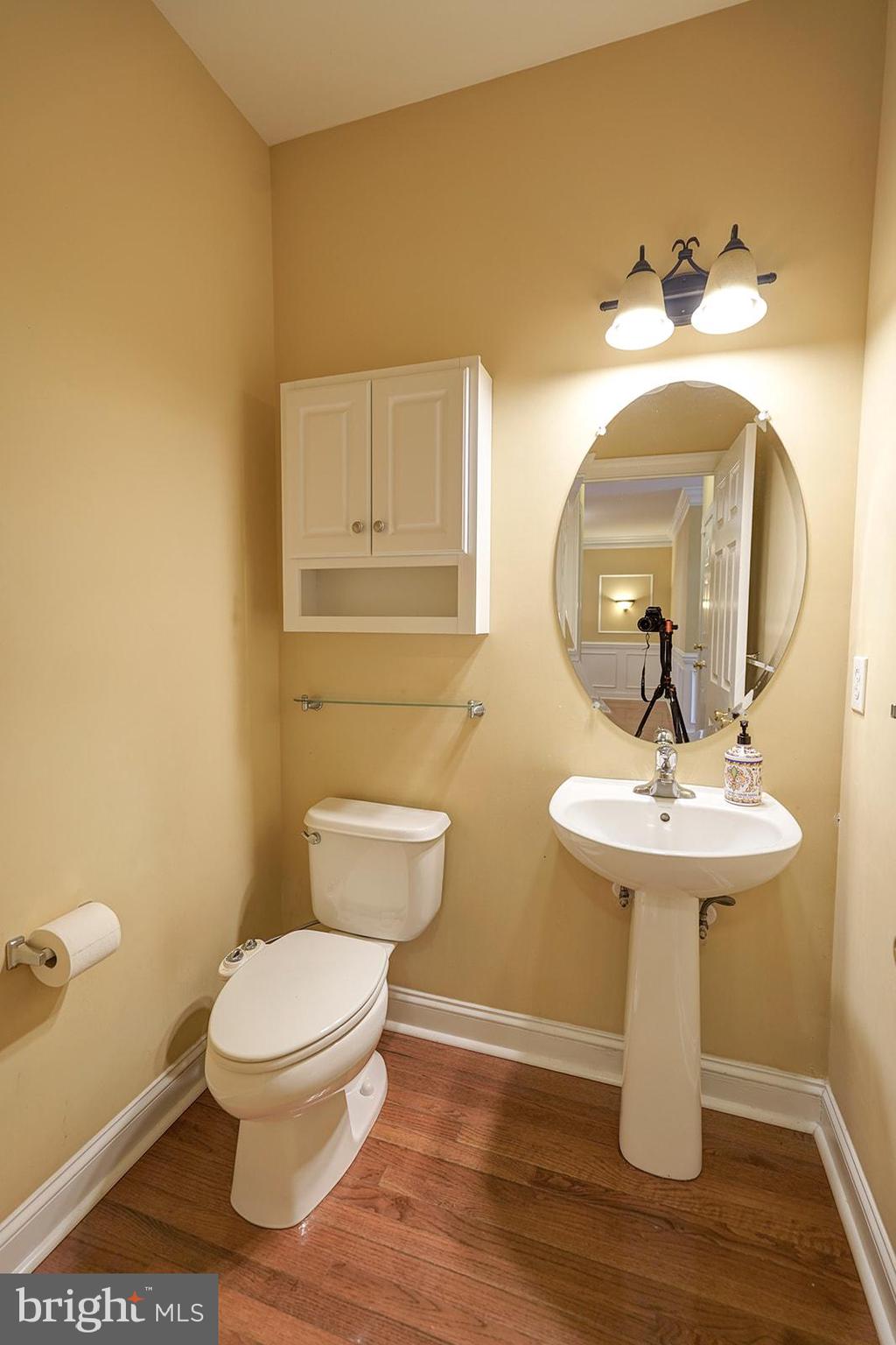 LAUREL BROOKE - Residential