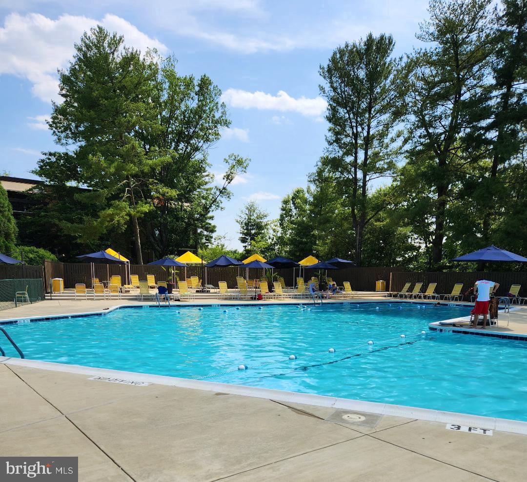 SUMNER VILLAGE - Residential Lease