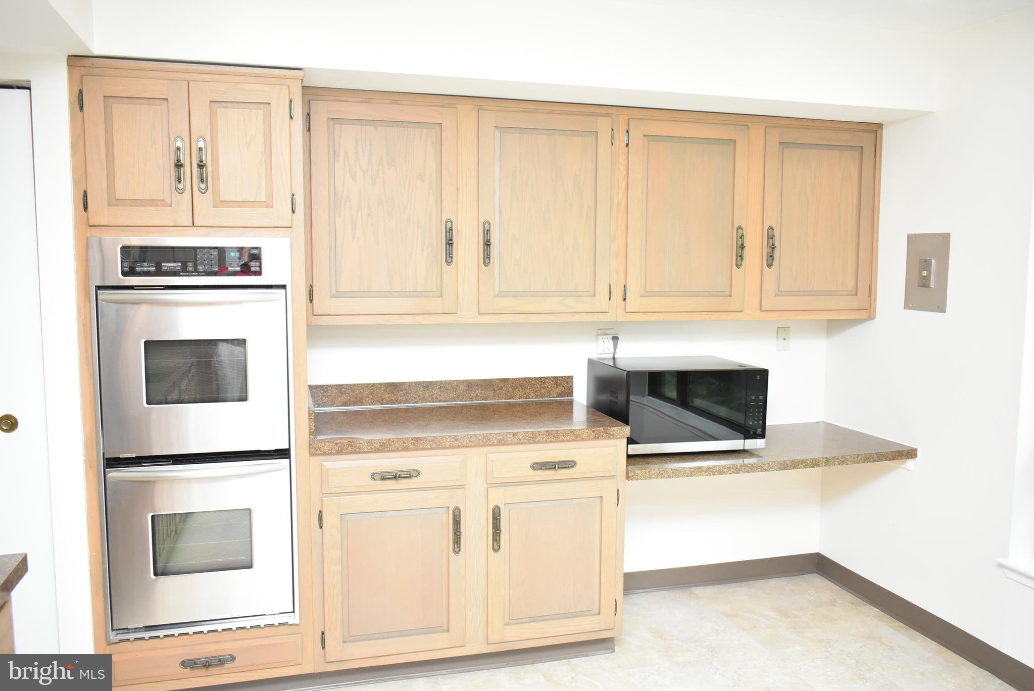 SUMNER VILLAGE - Residential Lease