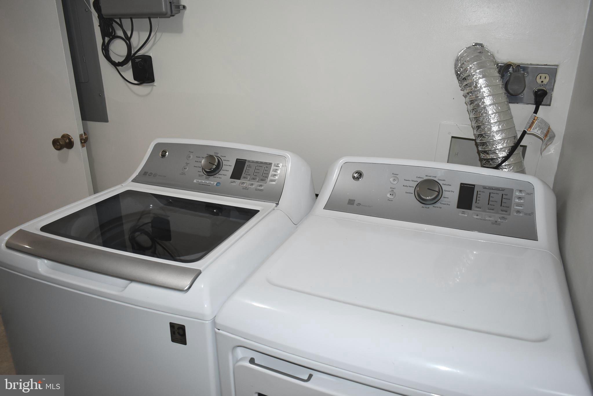 SUMNER VILLAGE - Residential Lease