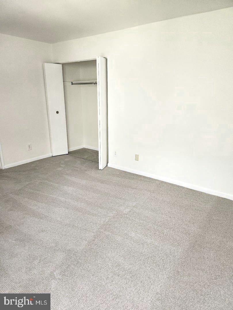 SUMNER VILLAGE - Residential Lease