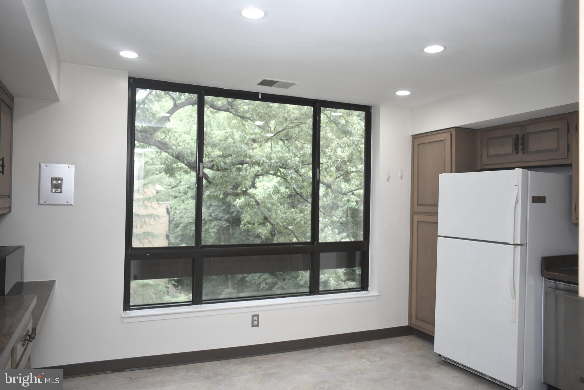 SUMNER VILLAGE - Residential Lease