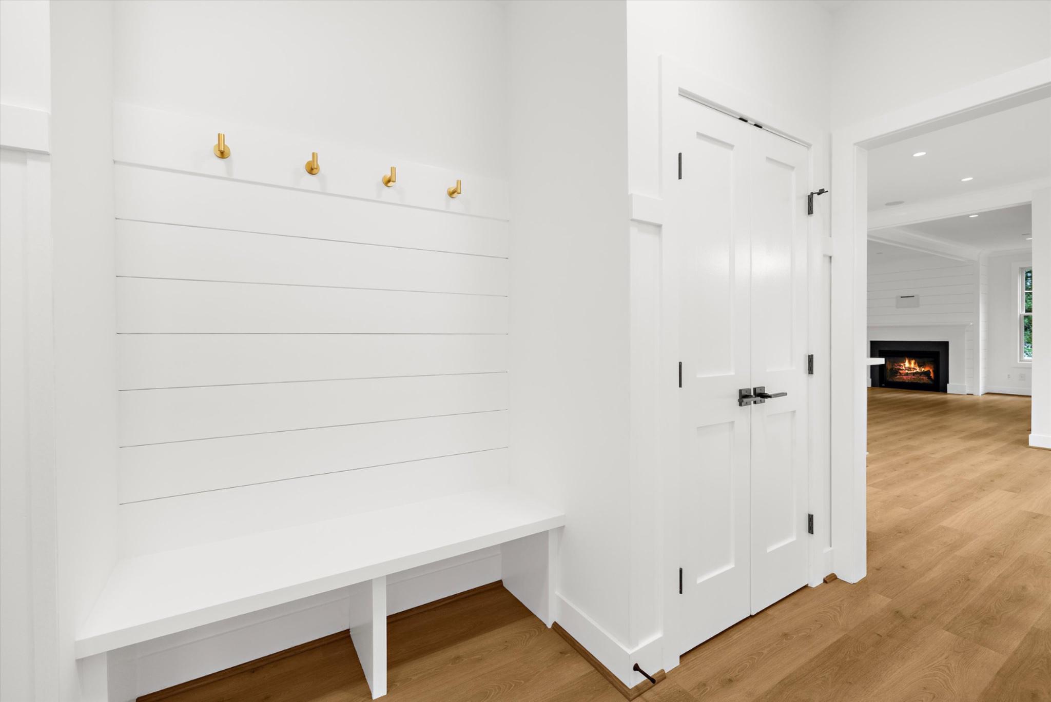 GLEN HILLS - Residential