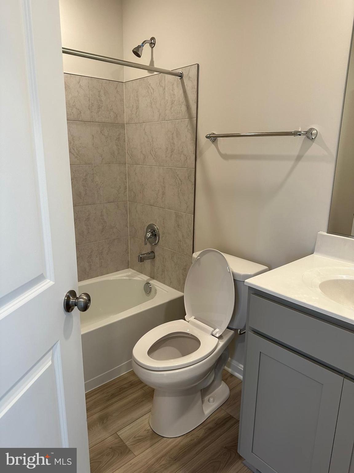 FREDERICK - Residential Lease