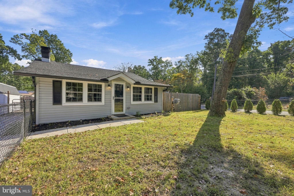 Photo of 100 Clan Street, BROWNS MILLS, NJ 08015 (MLS # NJBL2122036)