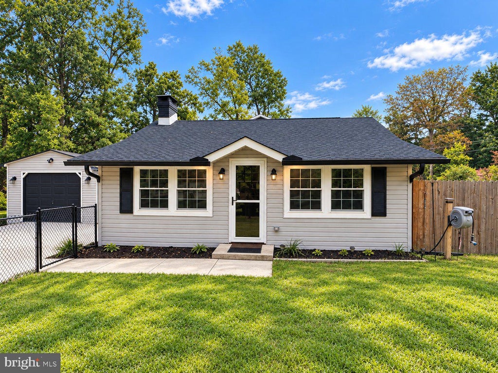 Photo of 100 Clan Street, BROWNS MILLS, NJ 08015 (MLS # NJBL2122036)