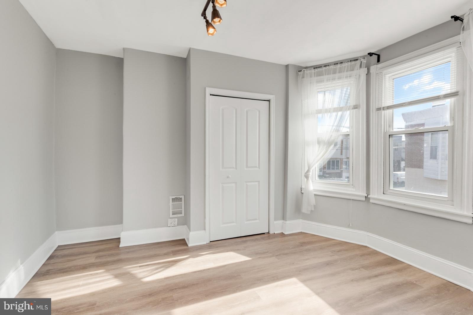 WHITMAN - Residential Lease