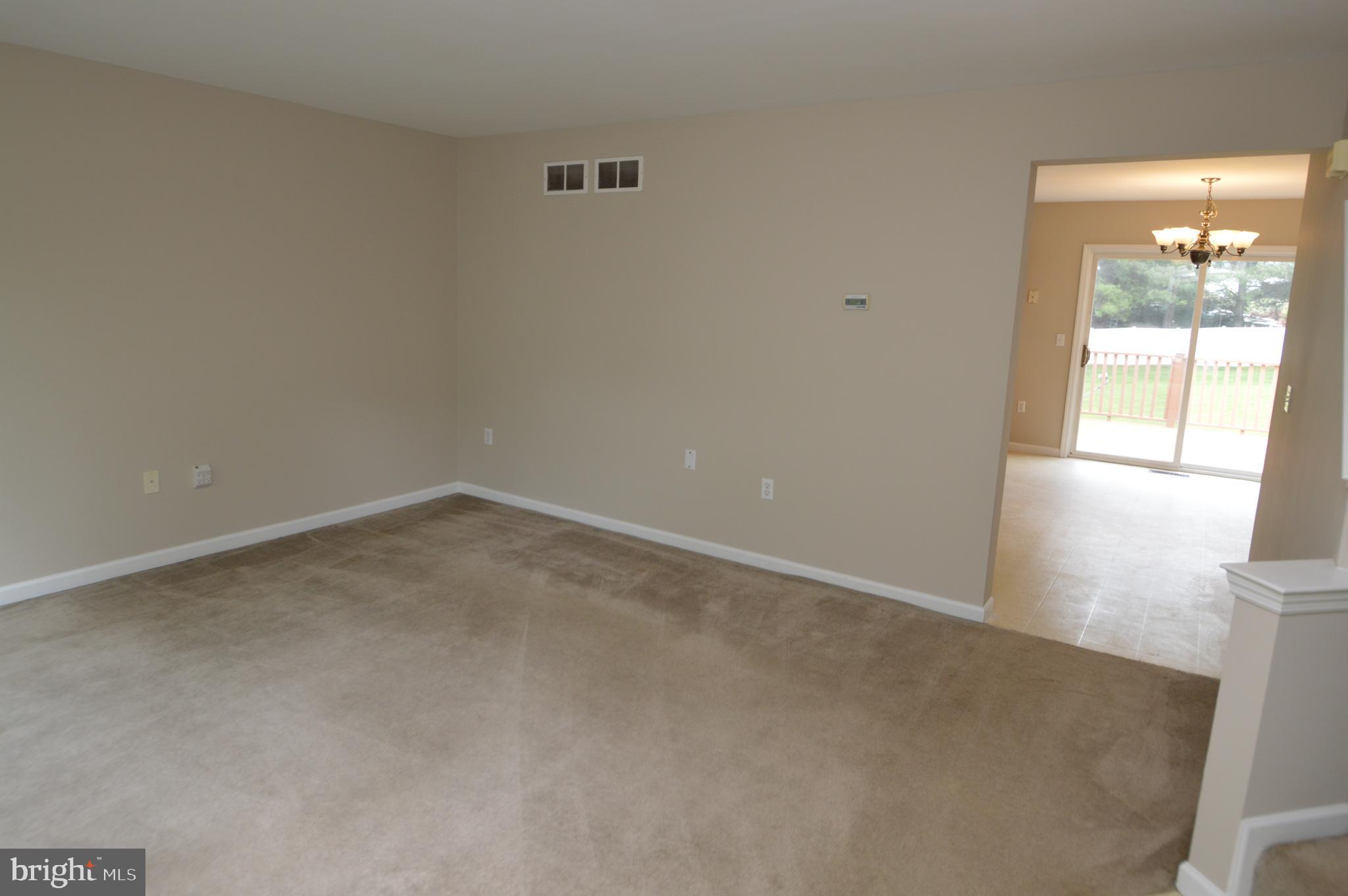 HAMPTON CHASE - Residential