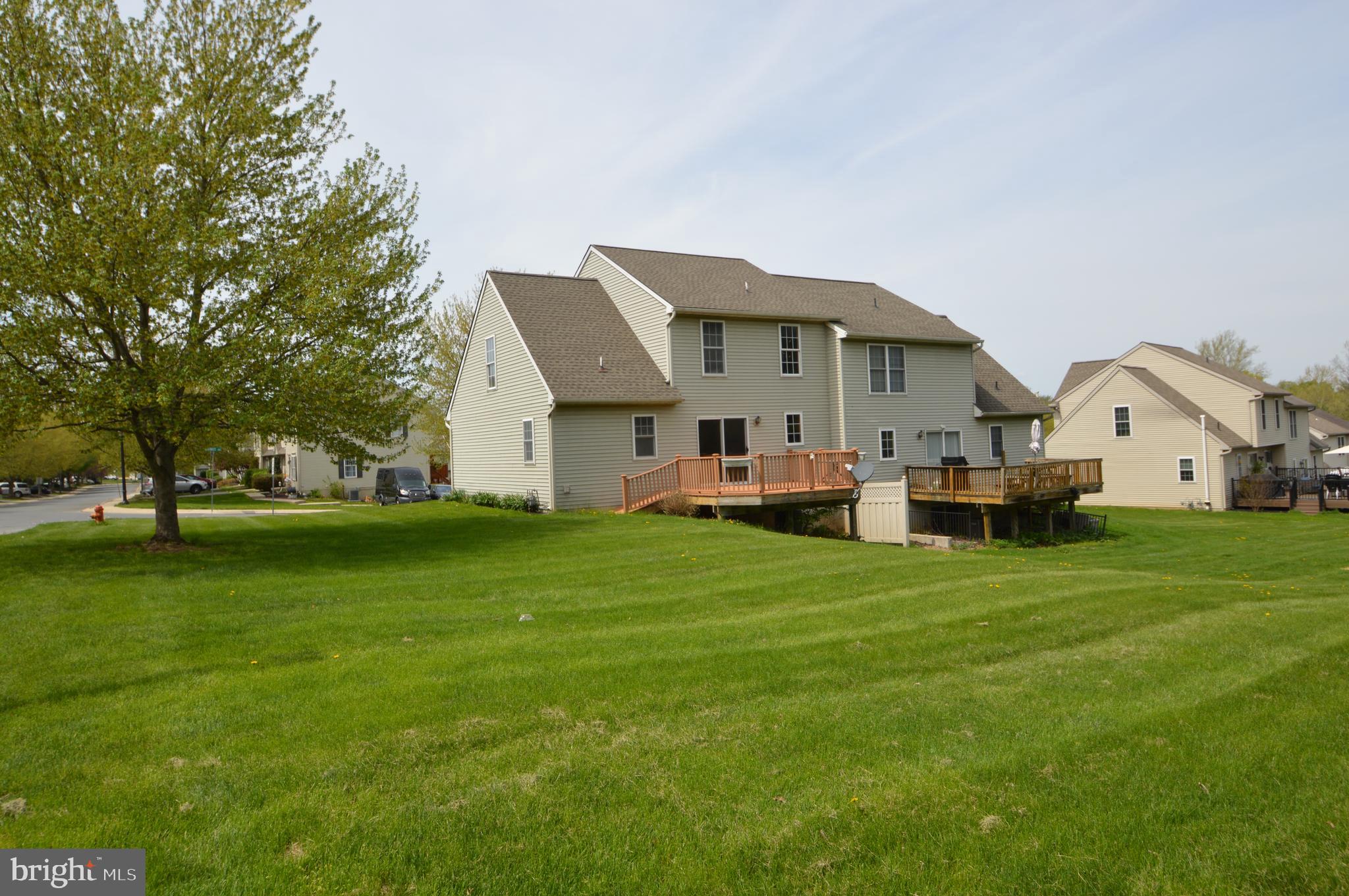 HAMPTON CHASE - Residential