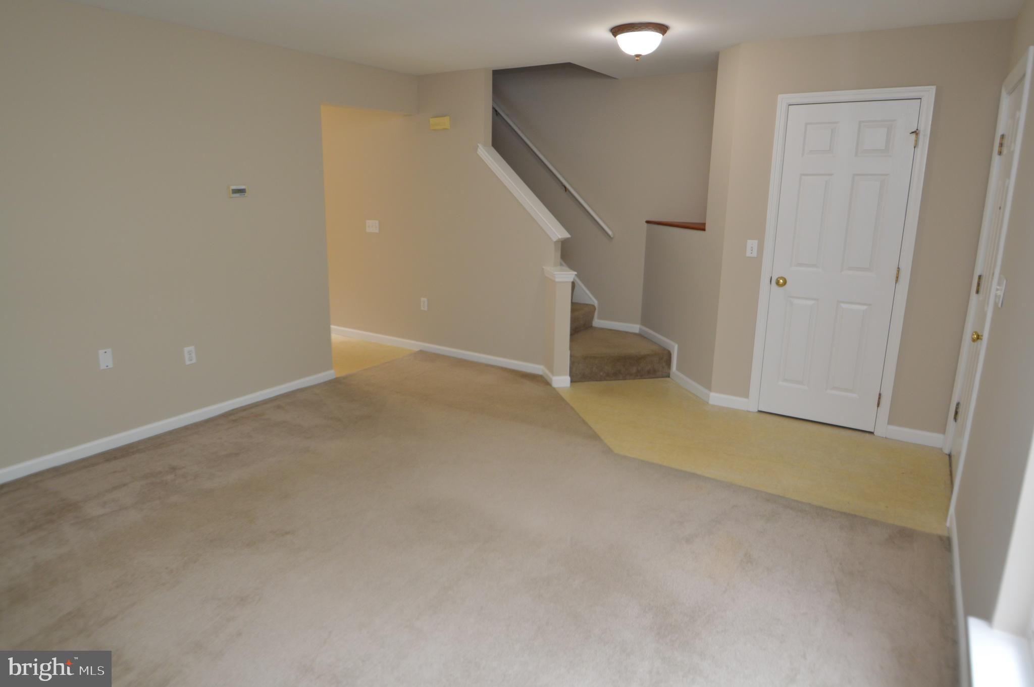 HAMPTON CHASE - Residential