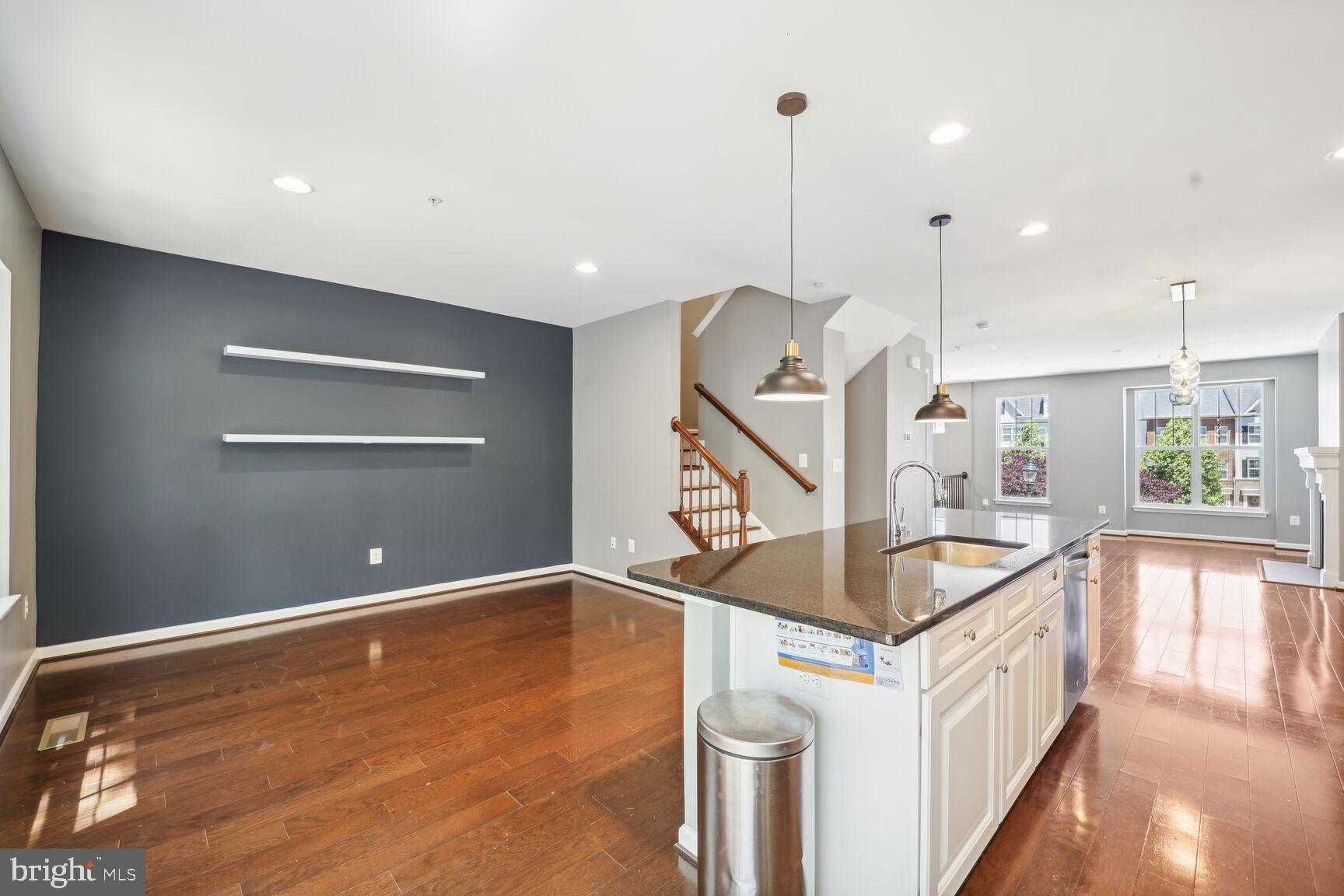 BRADFORD'S LANDING - Residential Lease