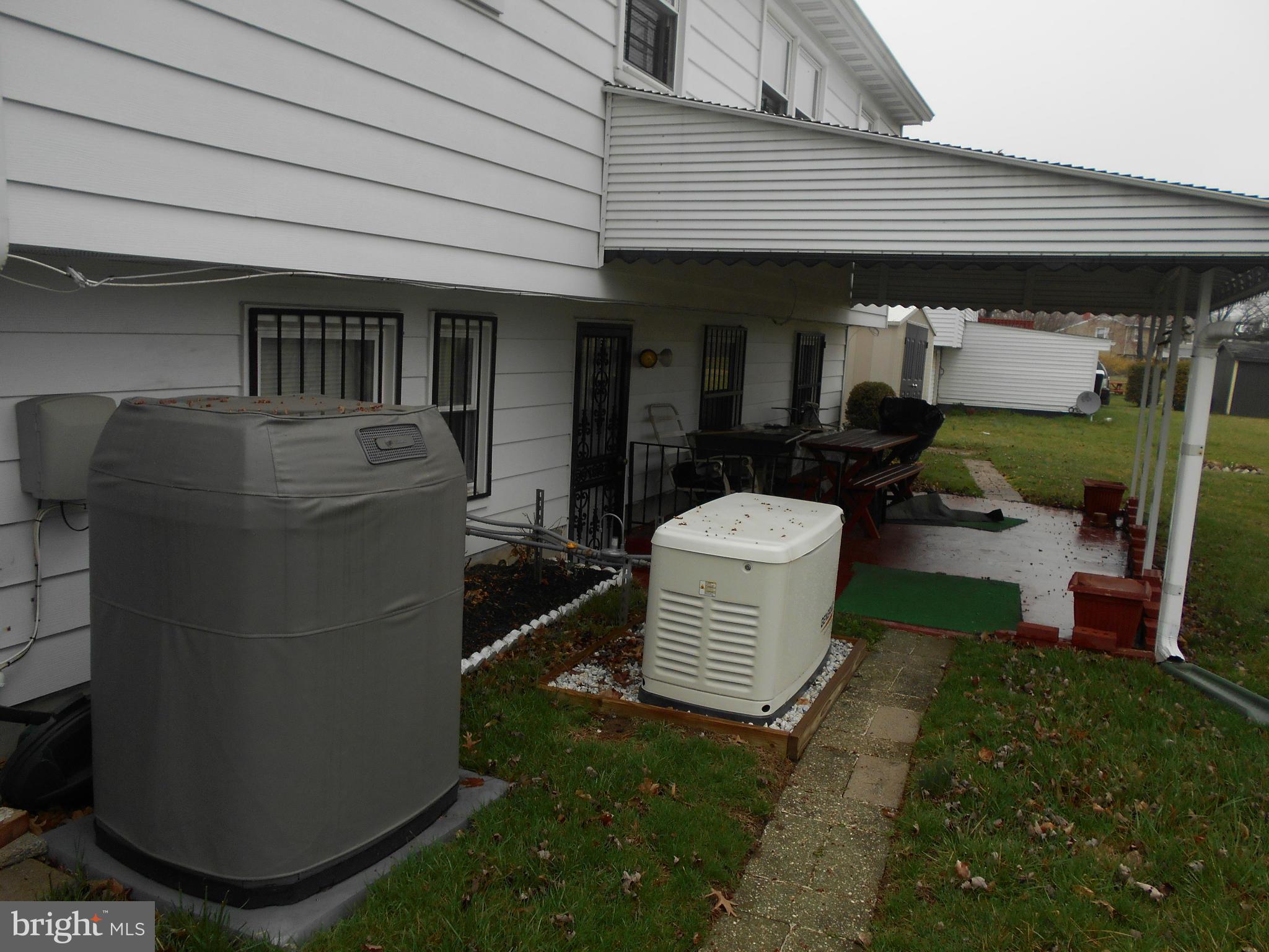 LYNNE ACRES - Residential