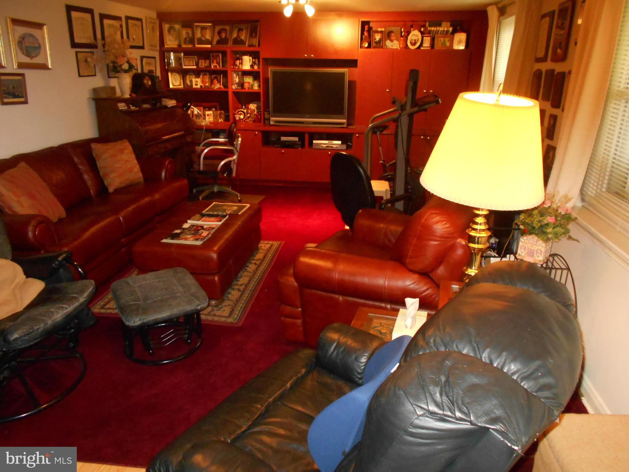 LYNNE ACRES - Residential