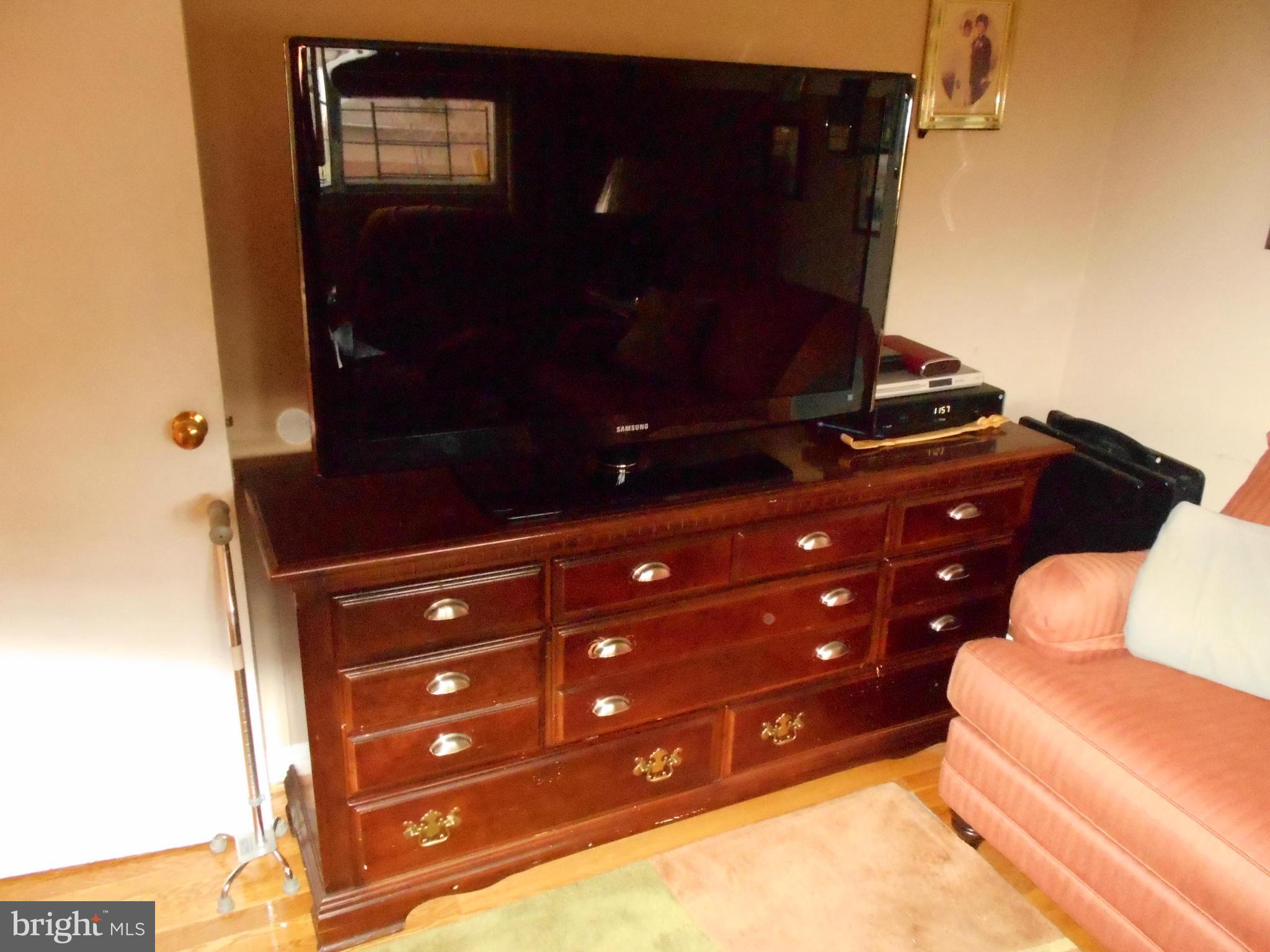 LYNNE ACRES - Residential