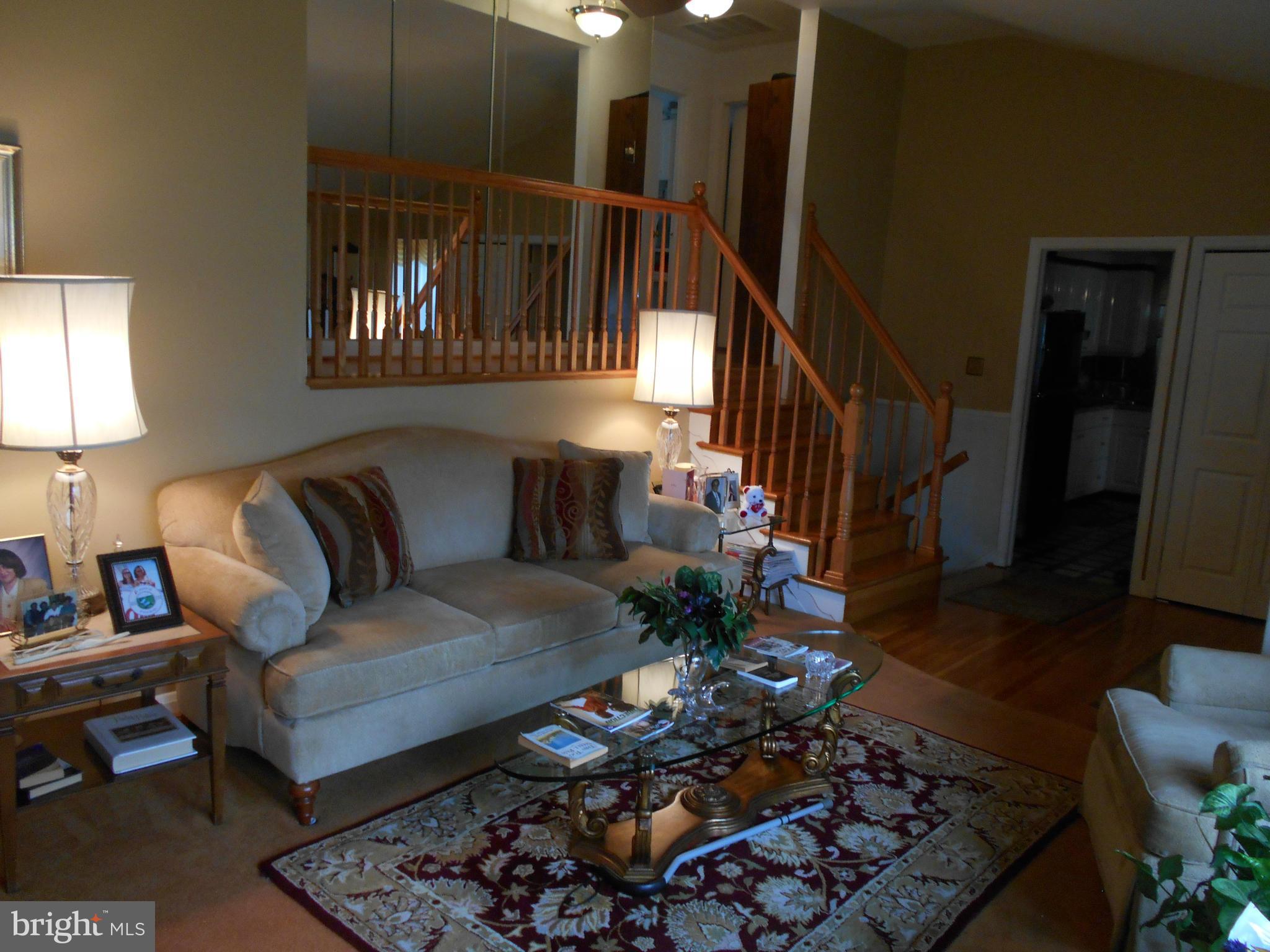 LYNNE ACRES - Residential