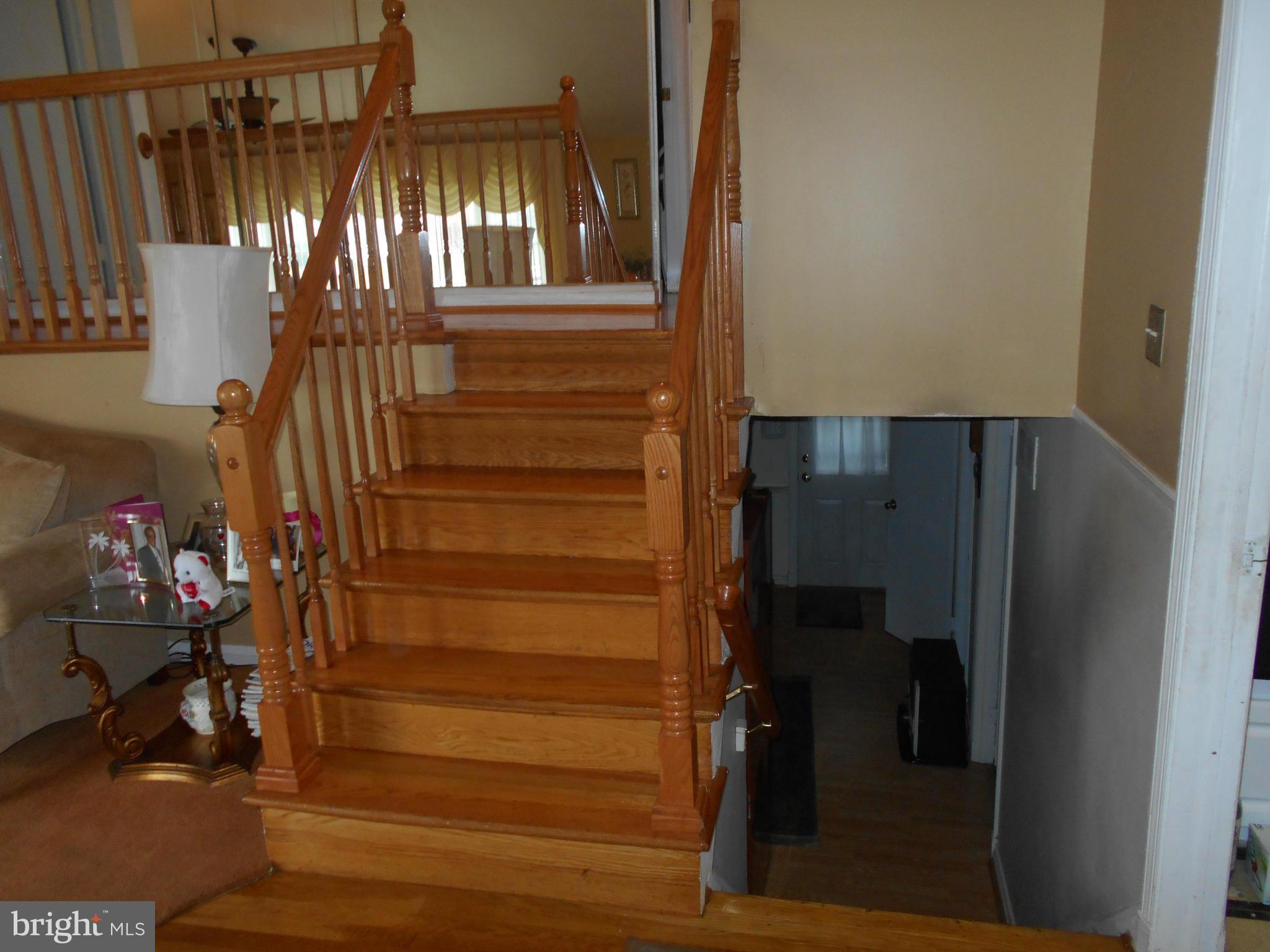 LYNNE ACRES - Residential