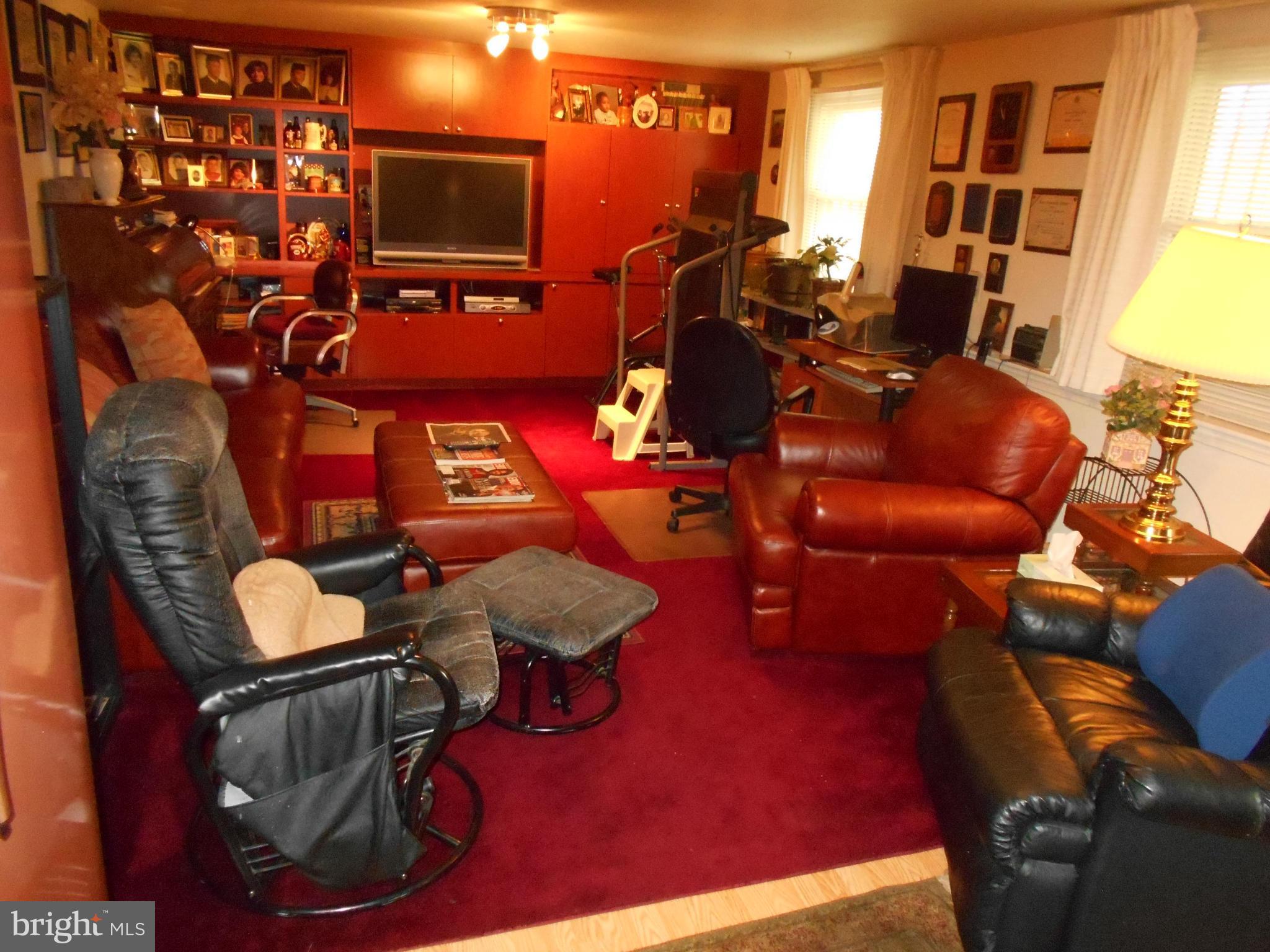 LYNNE ACRES - Residential