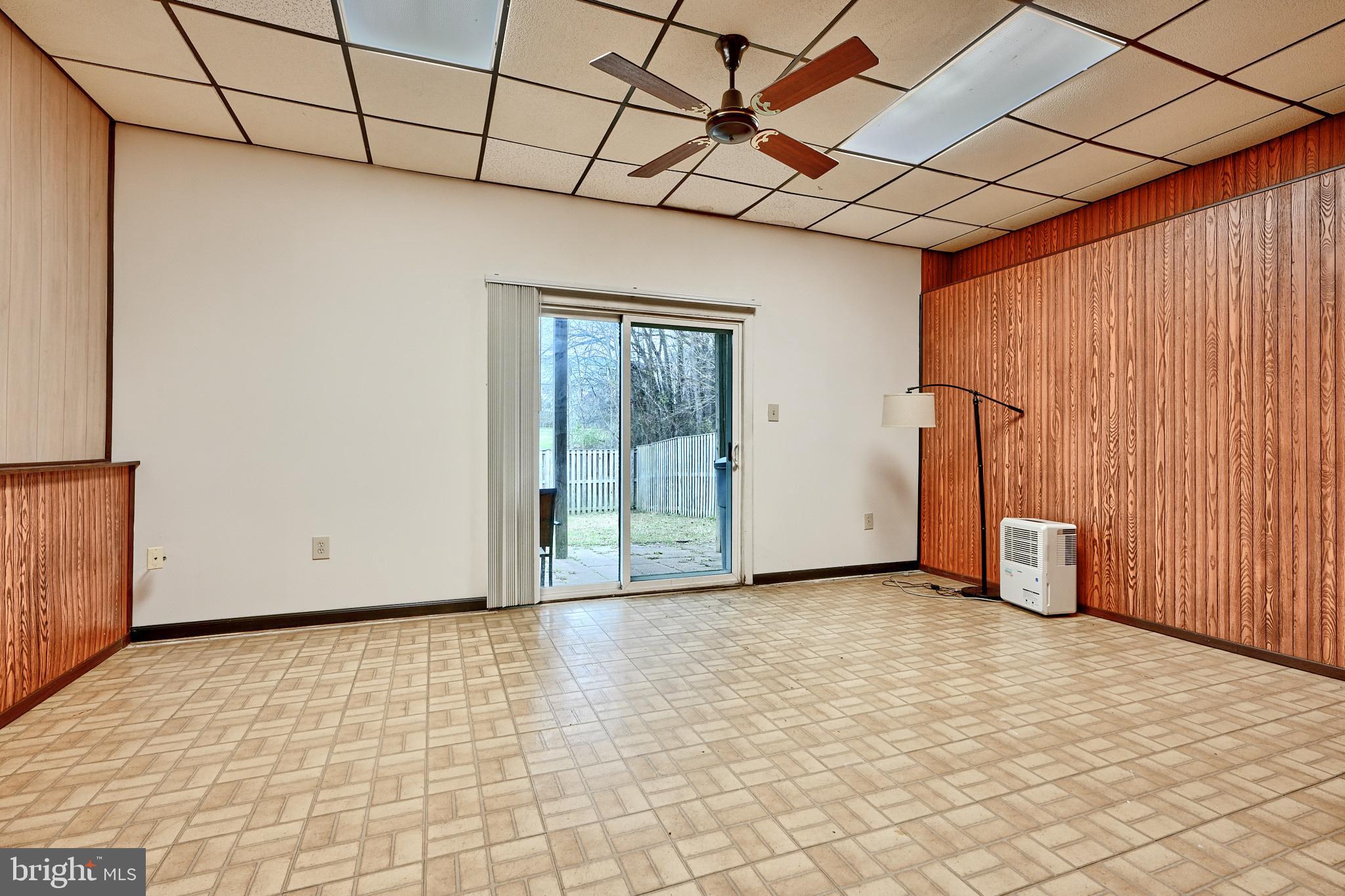 LEISHEAR VILLAGE - Residential Lease