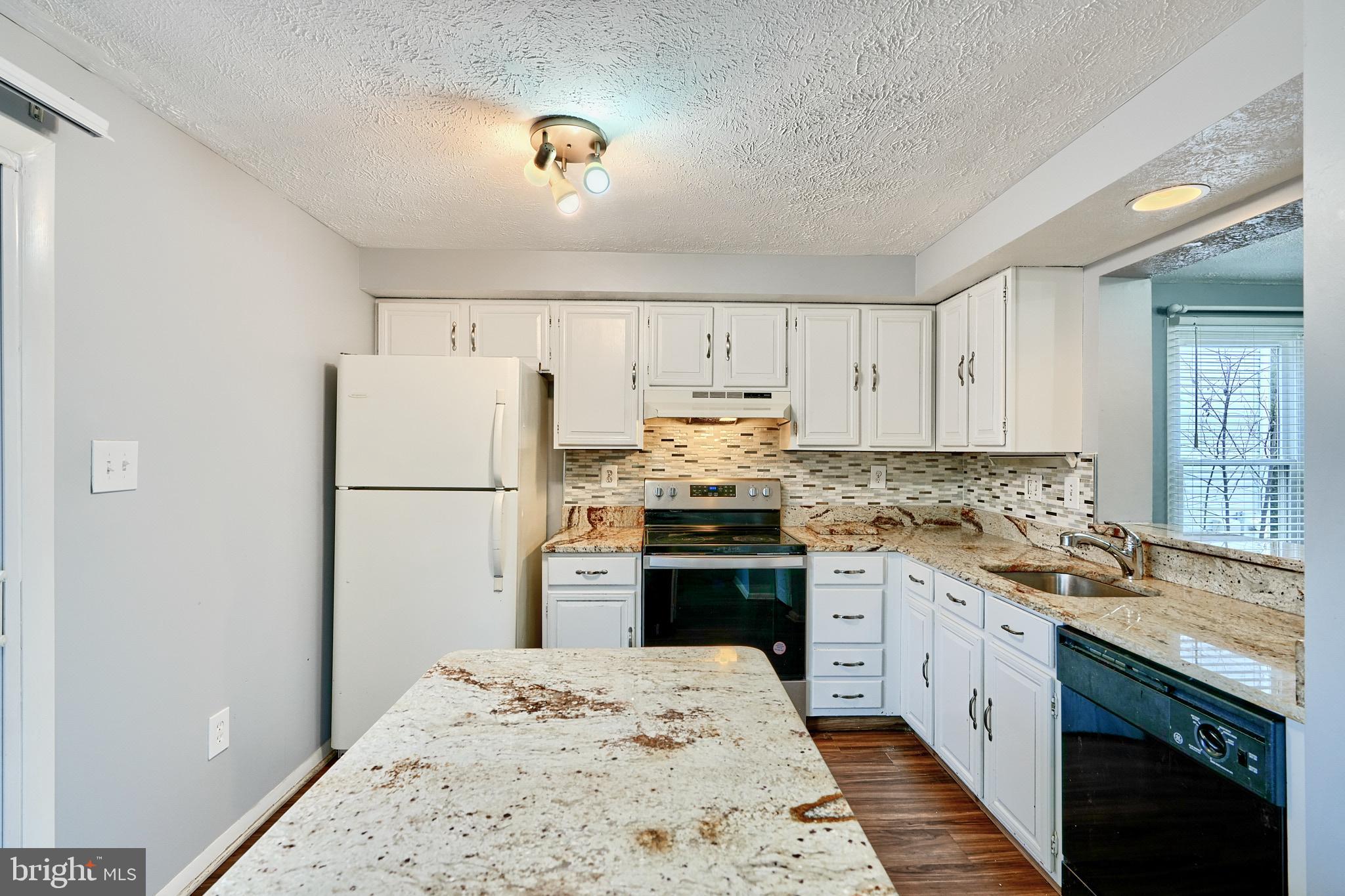 LEISHEAR VILLAGE - Residential Lease