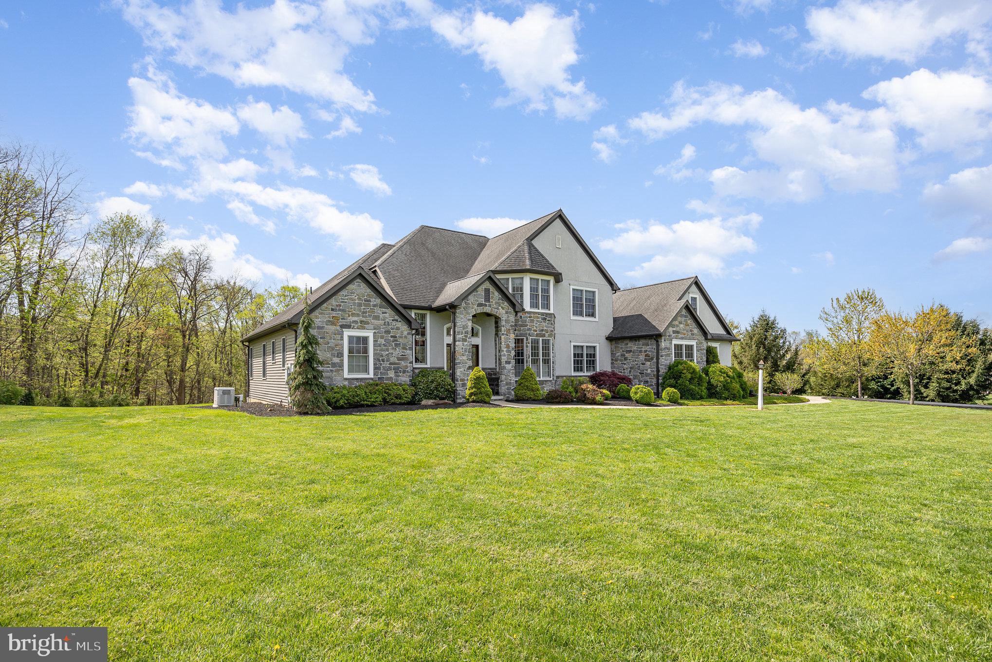 115 MONUMENT DRIVE