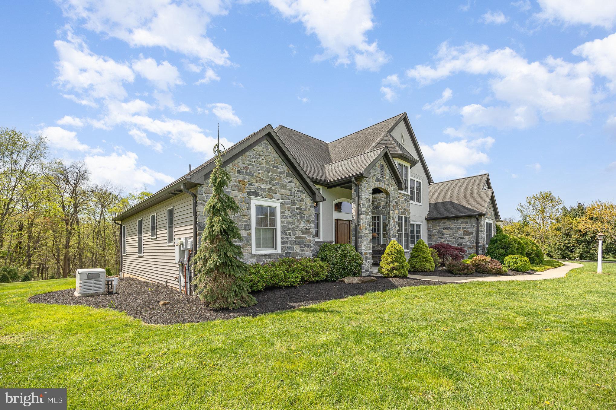 115 MONUMENT DRIVE