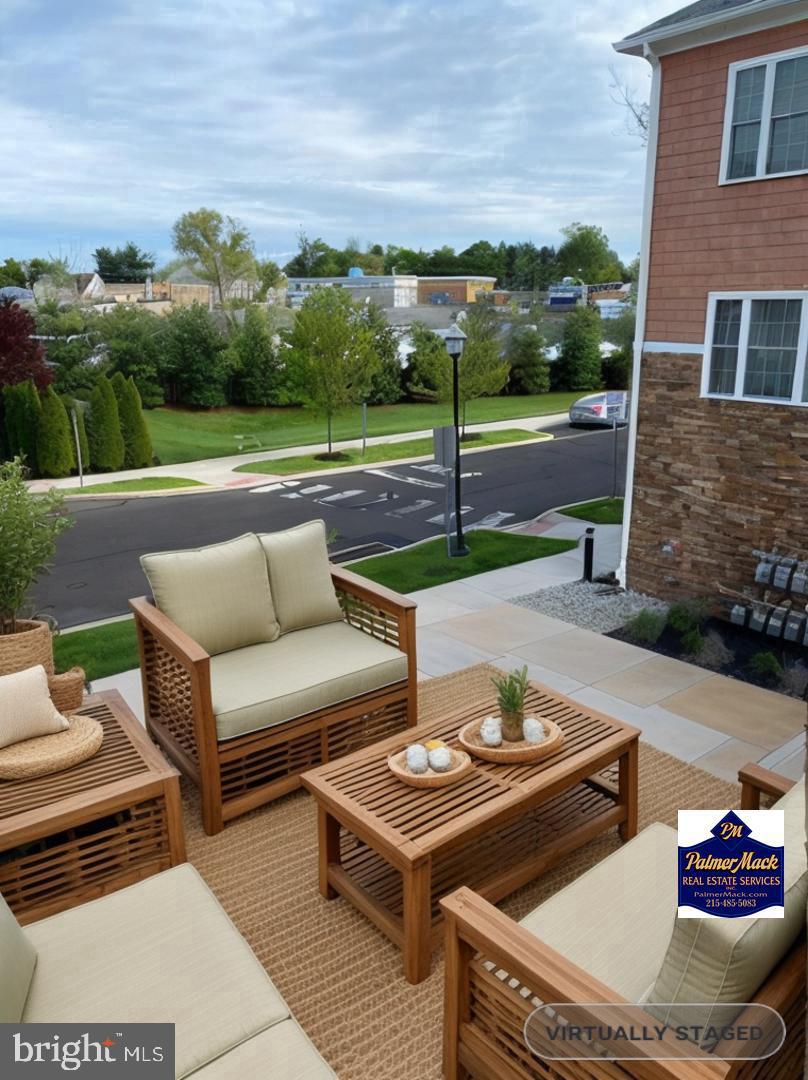 VLG OF SOUTHAMPTON - Residential Lease