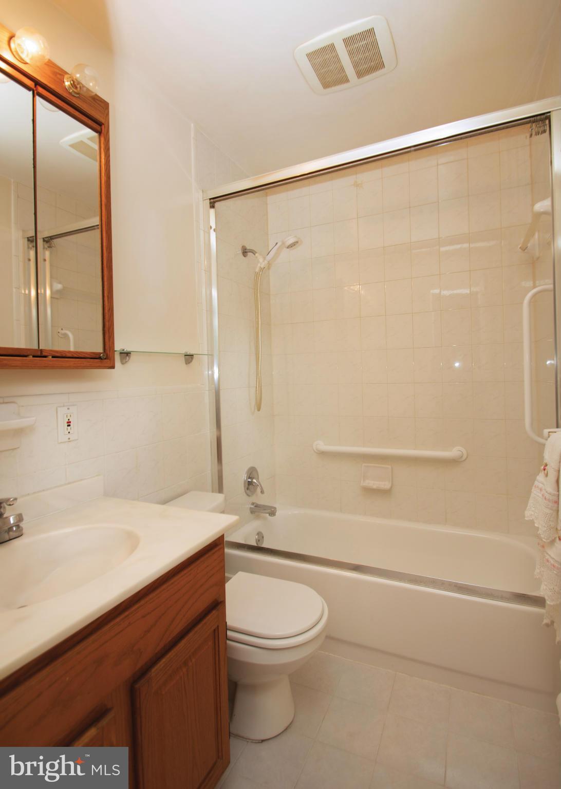 BYEFORDE - Residential