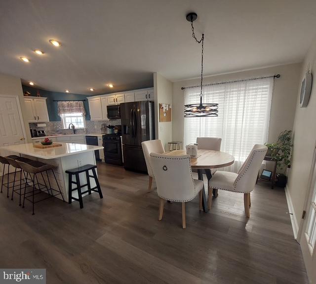 11 N LAUNDEN LANE 246