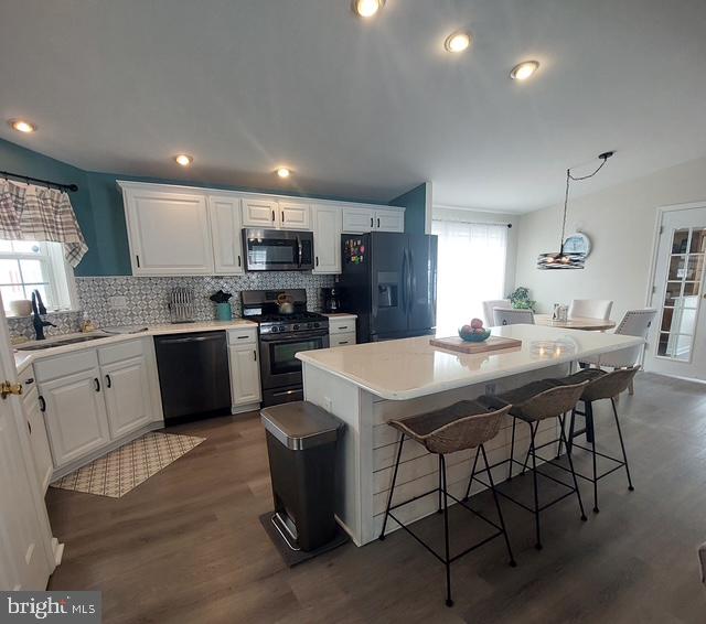 11 N LAUNDEN LANE 246