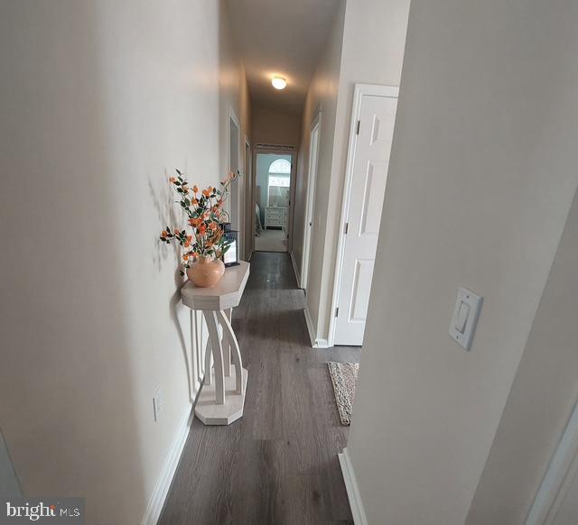 11 N LAUNDEN LANE 246