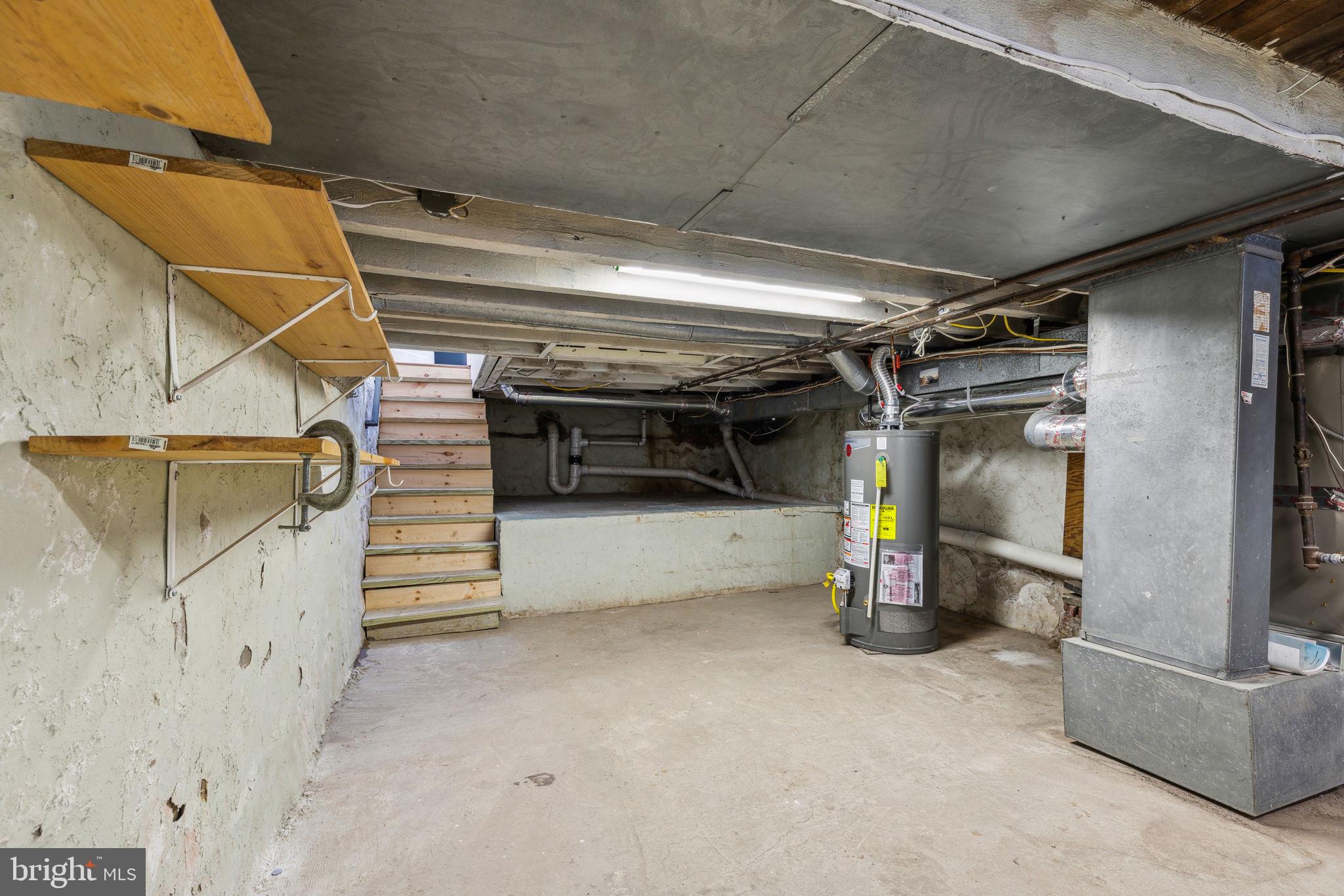 LOGAN SQUARE - Residential