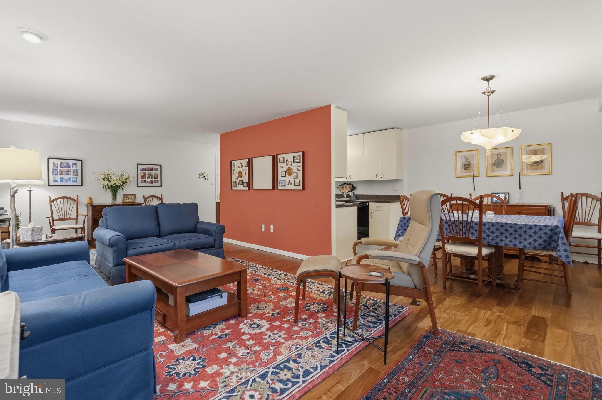 OAK HILL - Residential