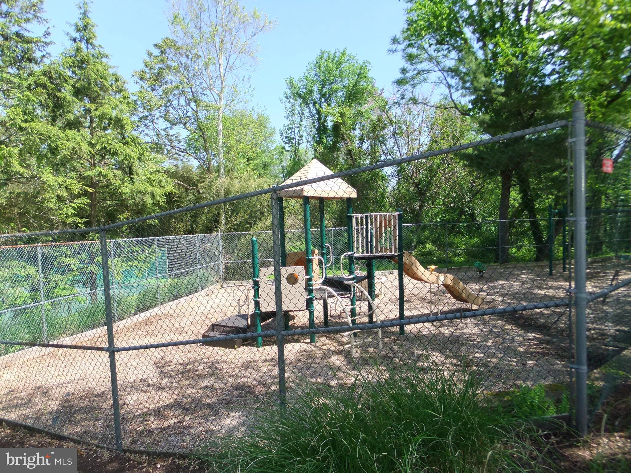 OAK HILL - Residential