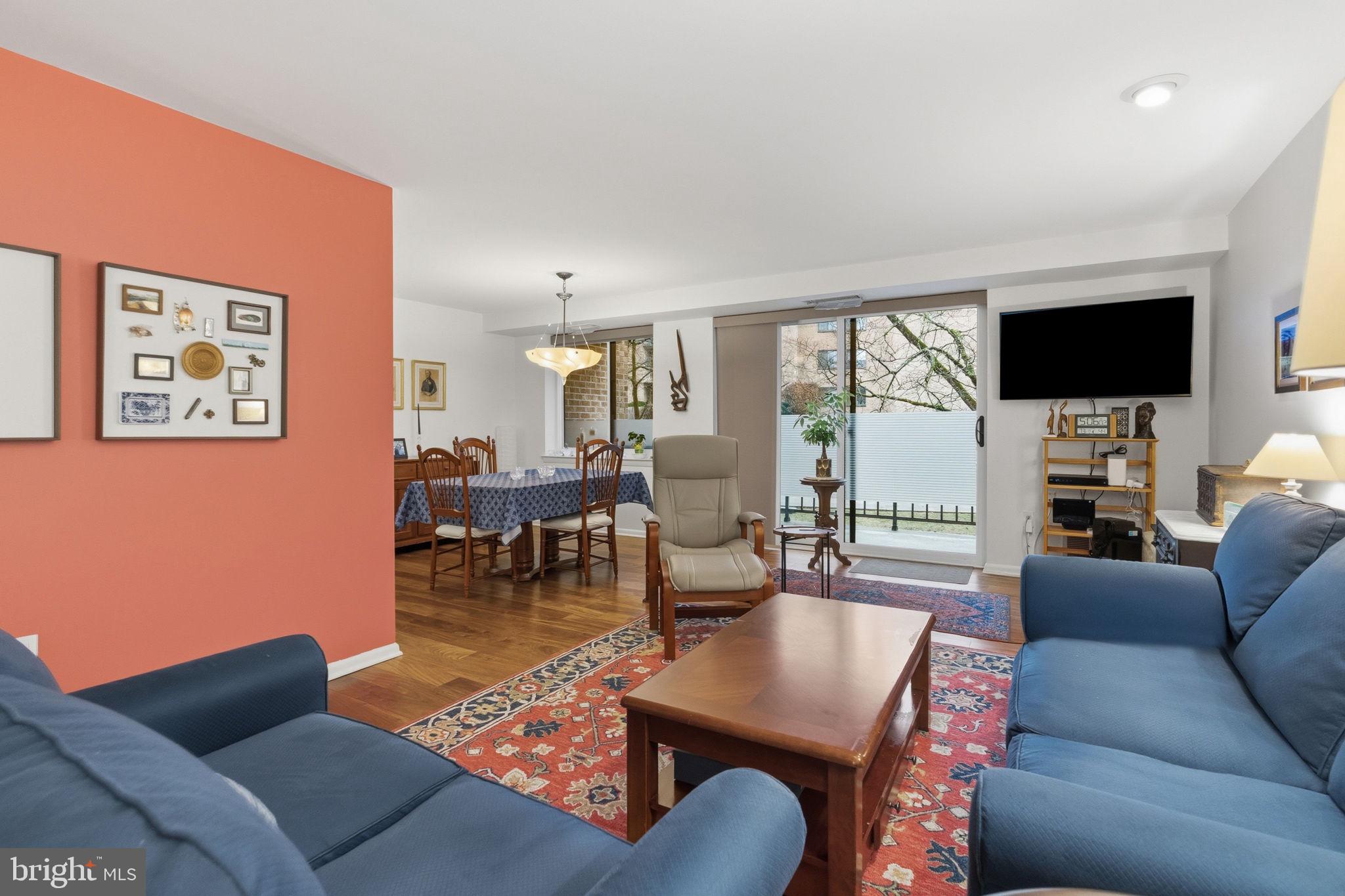 OAK HILL - Residential