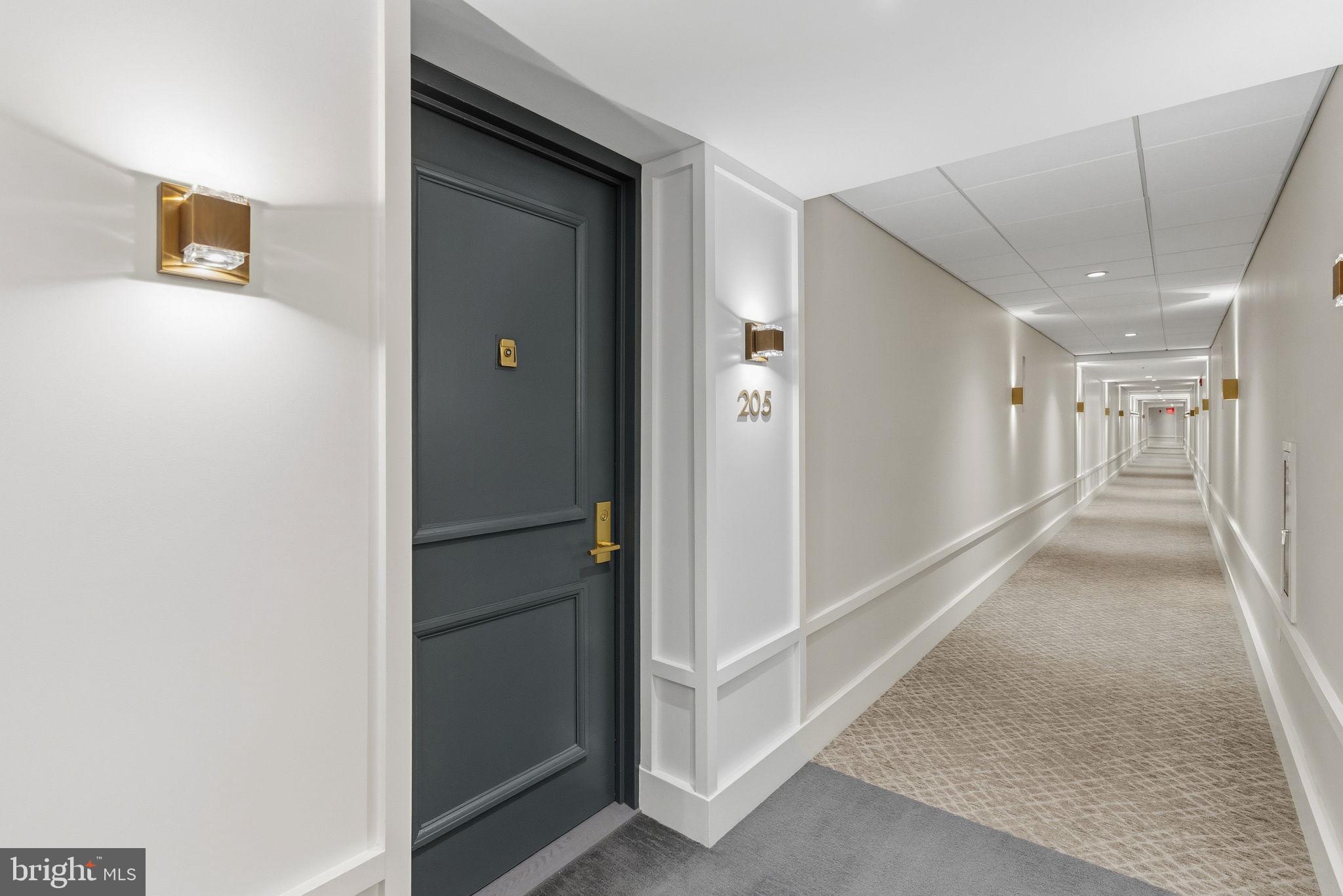 1655 OAKWOOD DRIVE N205