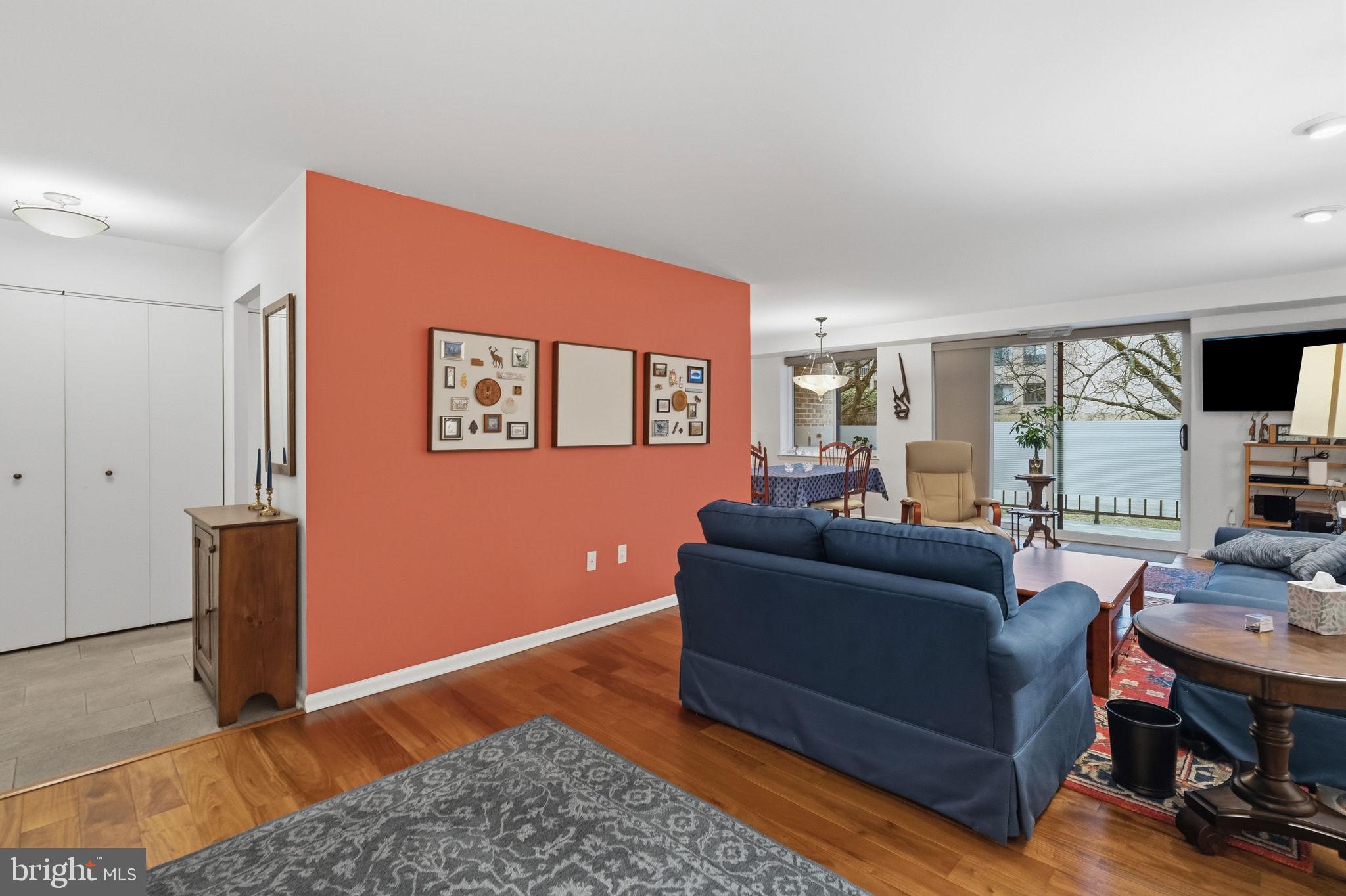 OAK HILL - Residential