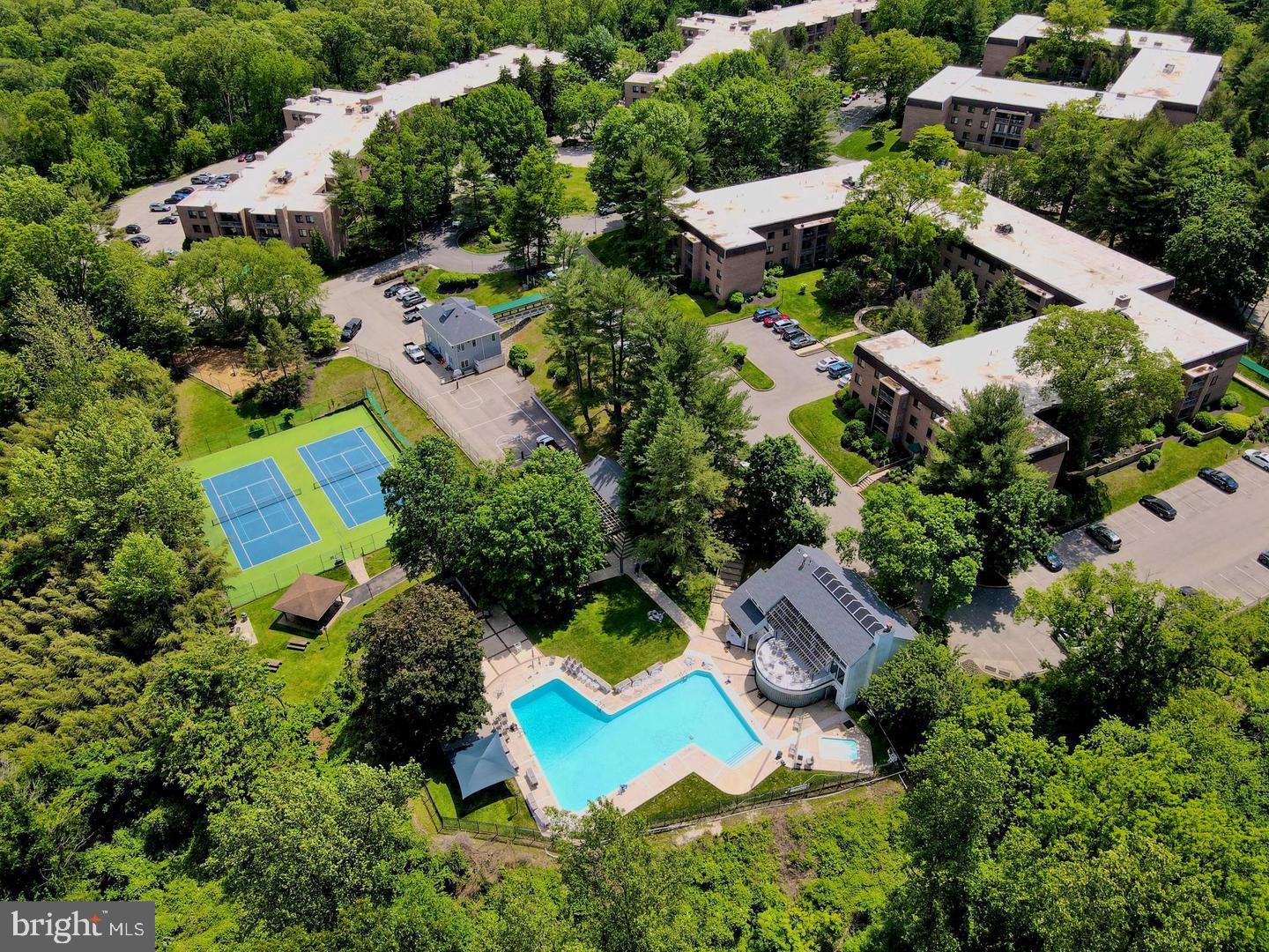 OAK HILL - Residential