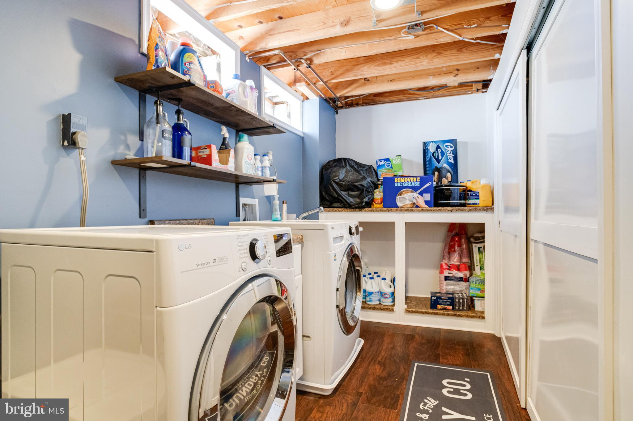 WINDEMERE ESTATES - Residential