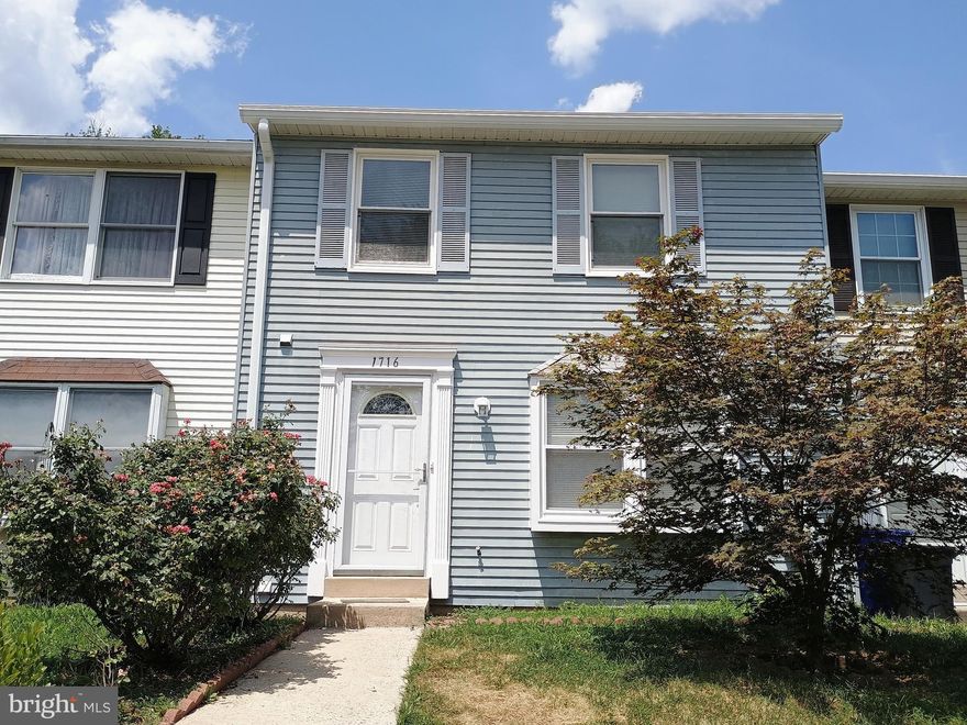 Beautiful townhouse for rent available immediately.  The property is conveniently located with access to shopping centers and MD 15. The fenced backyard offers privacy and a nice patio for entertainment.