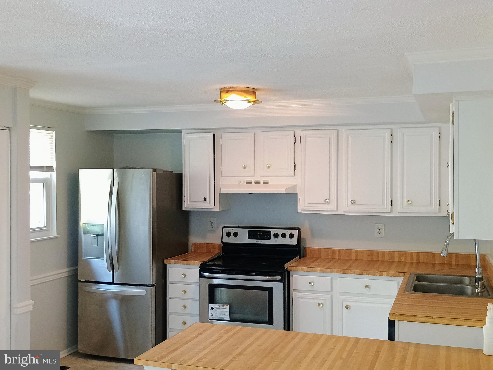 AMBER MEADOWS - Residential Lease