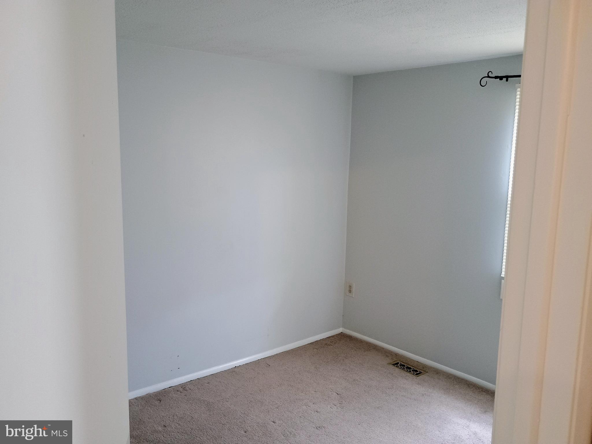 AMBER MEADOWS - Residential Lease