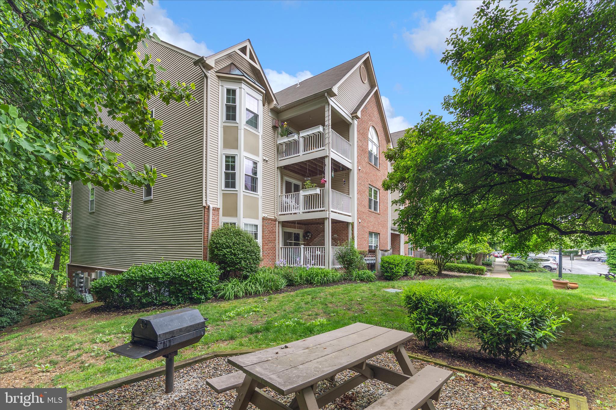 ADMIRAL REACH AT HARBOUR GATES - Residential