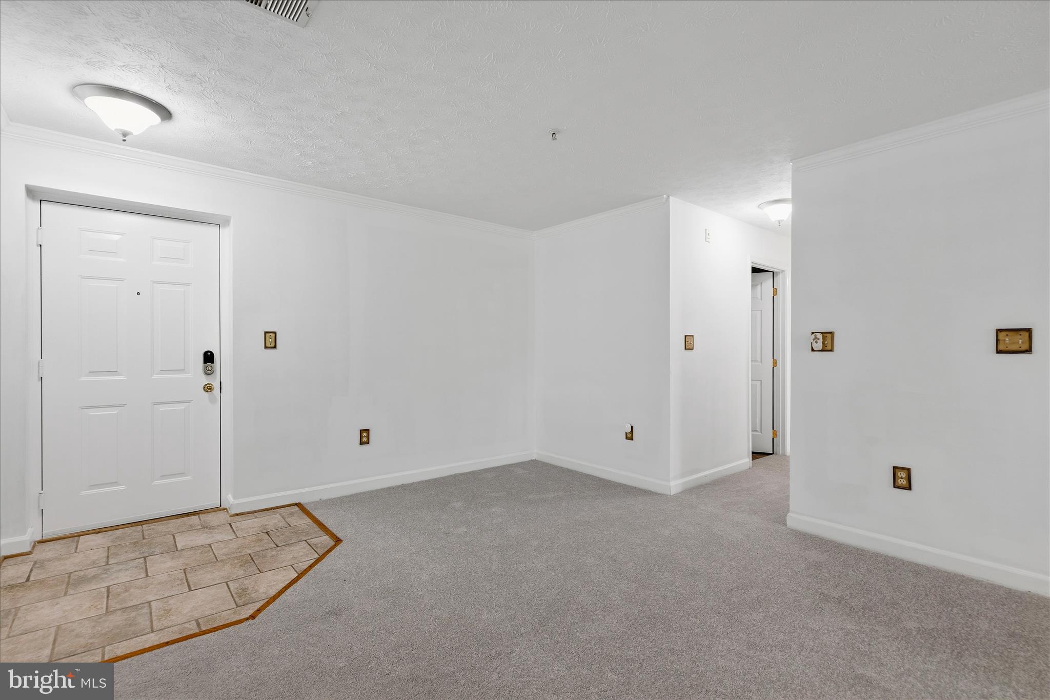 ADMIRAL REACH AT HARBOUR GATES - Residential