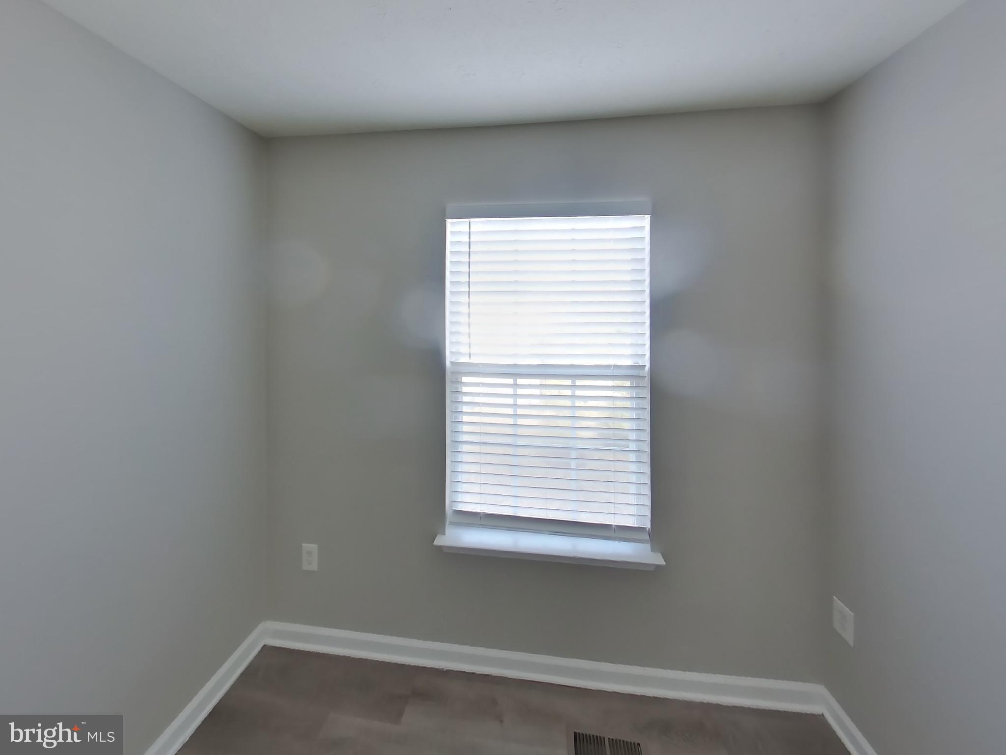 BARKLEY WOODS - Residential Lease