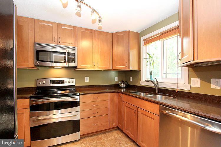 NEWINGTON FOREST - Residential