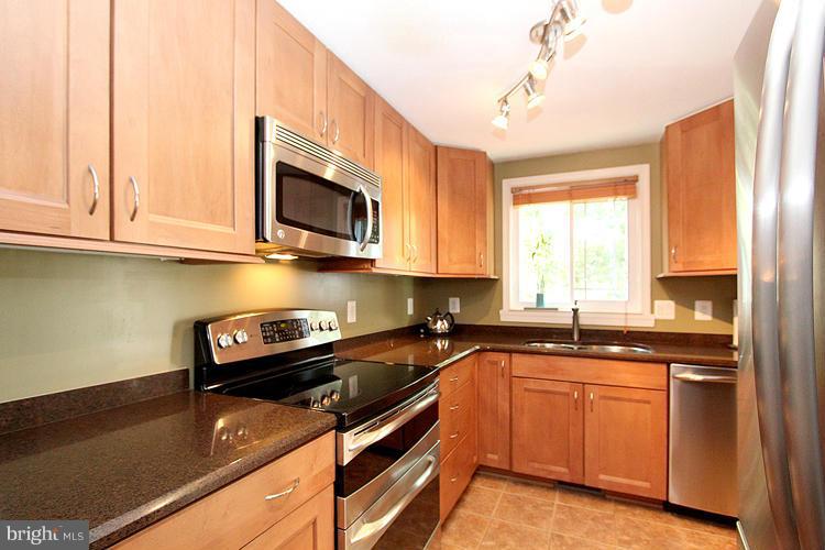 NEWINGTON FOREST - Residential