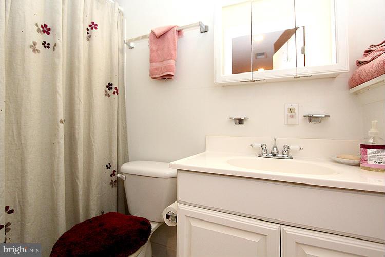 NEWINGTON FOREST - Residential