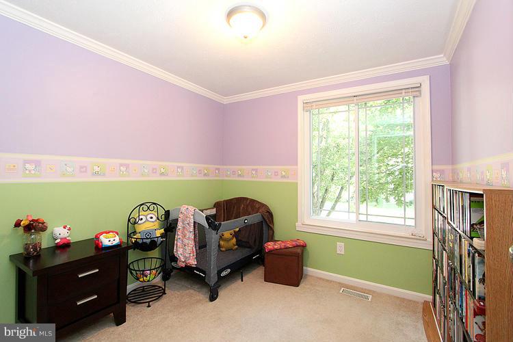 NEWINGTON FOREST - Residential