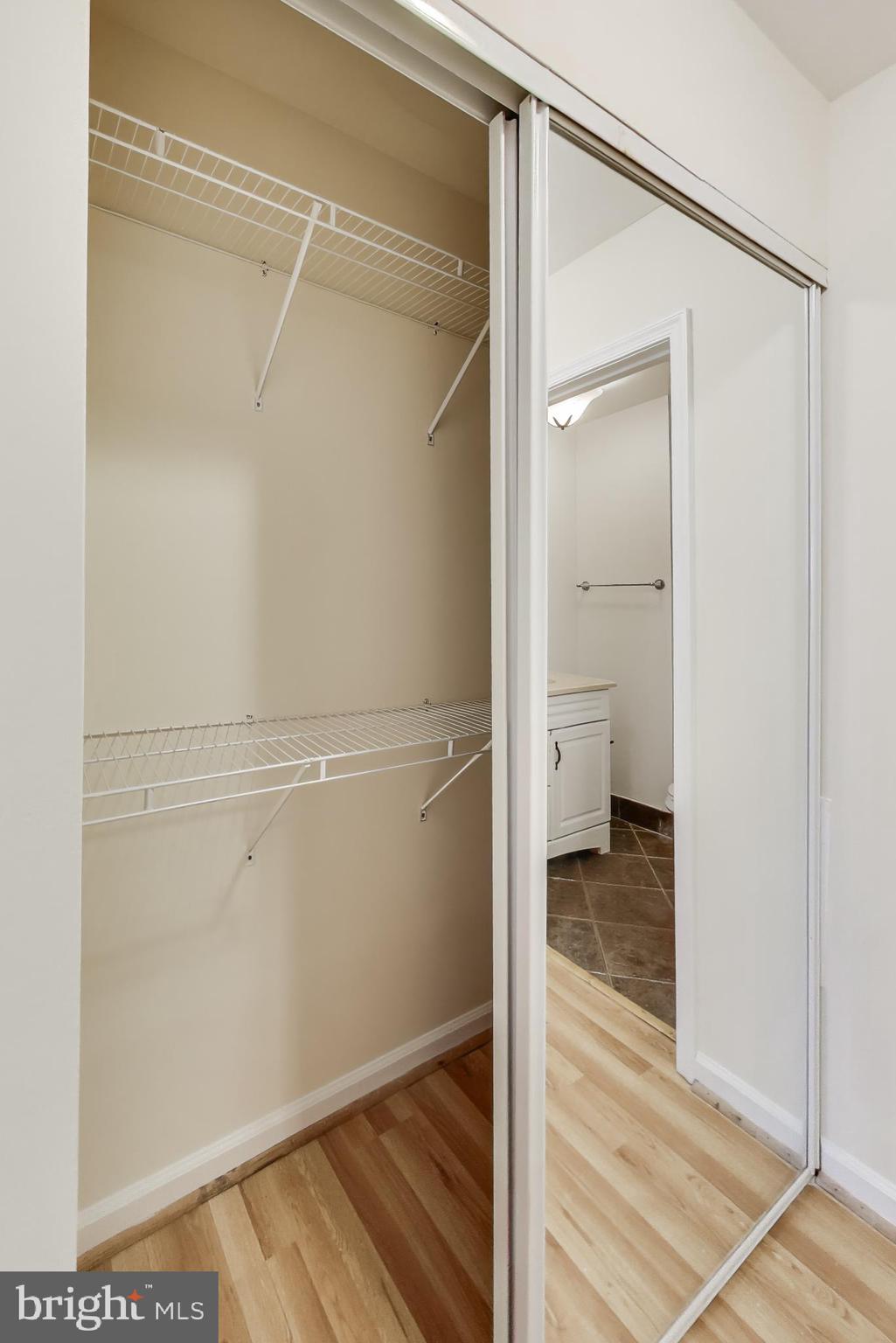 LAKESHORE - Residential Lease